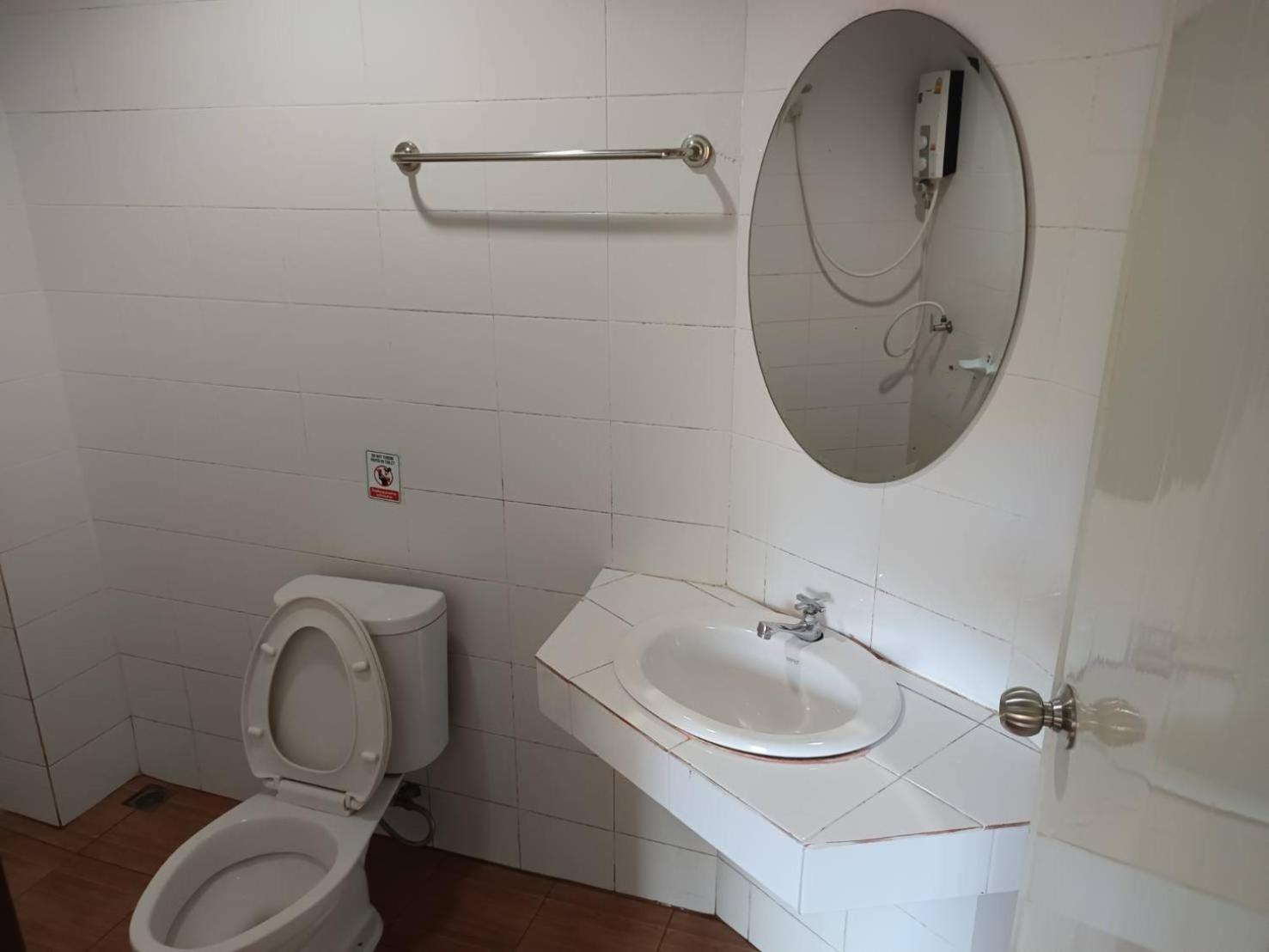 Chandra Hostel Tau-sziget Kültér fotó
