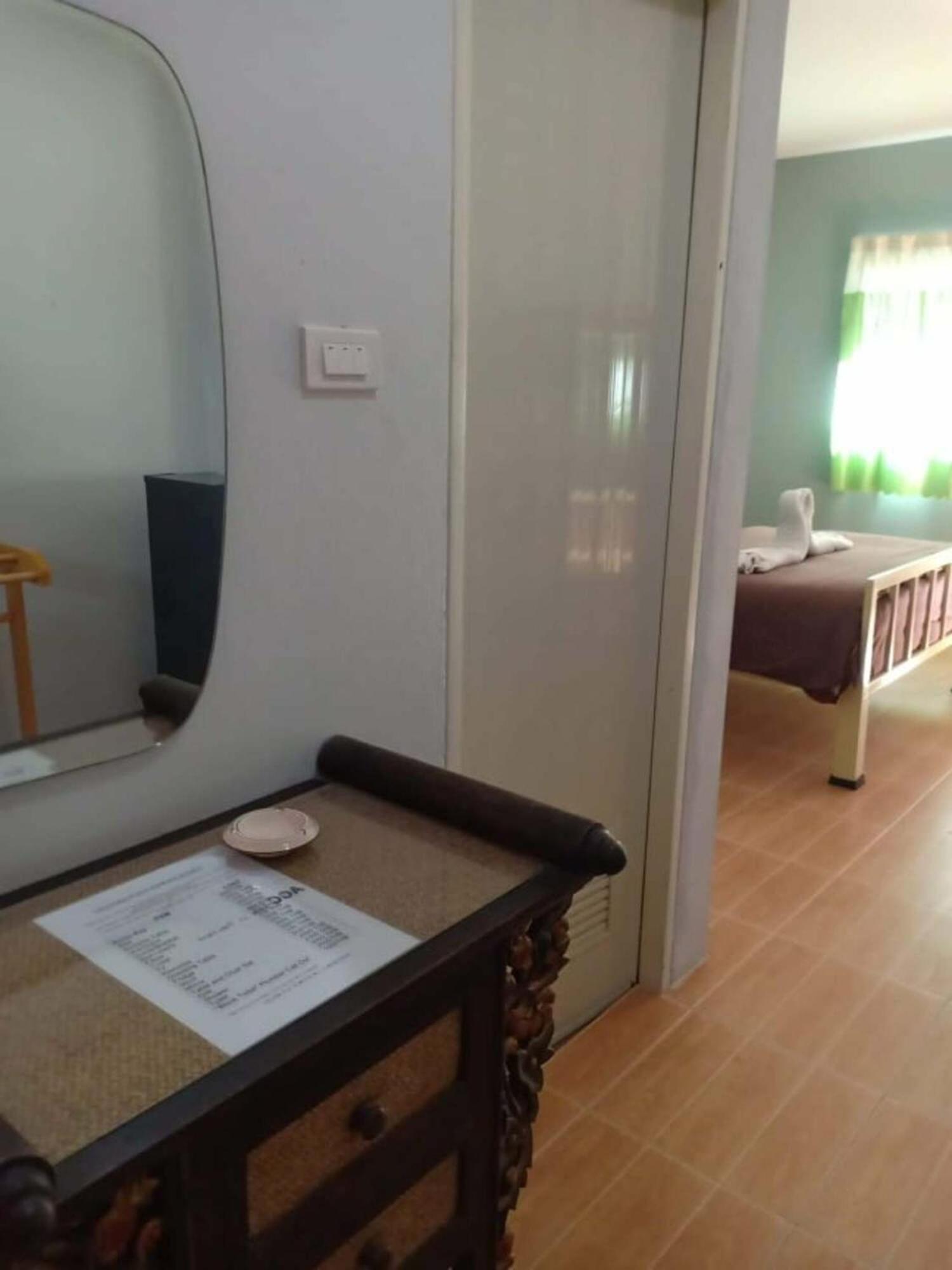 Chandra Hostel Tau-sziget Kültér fotó