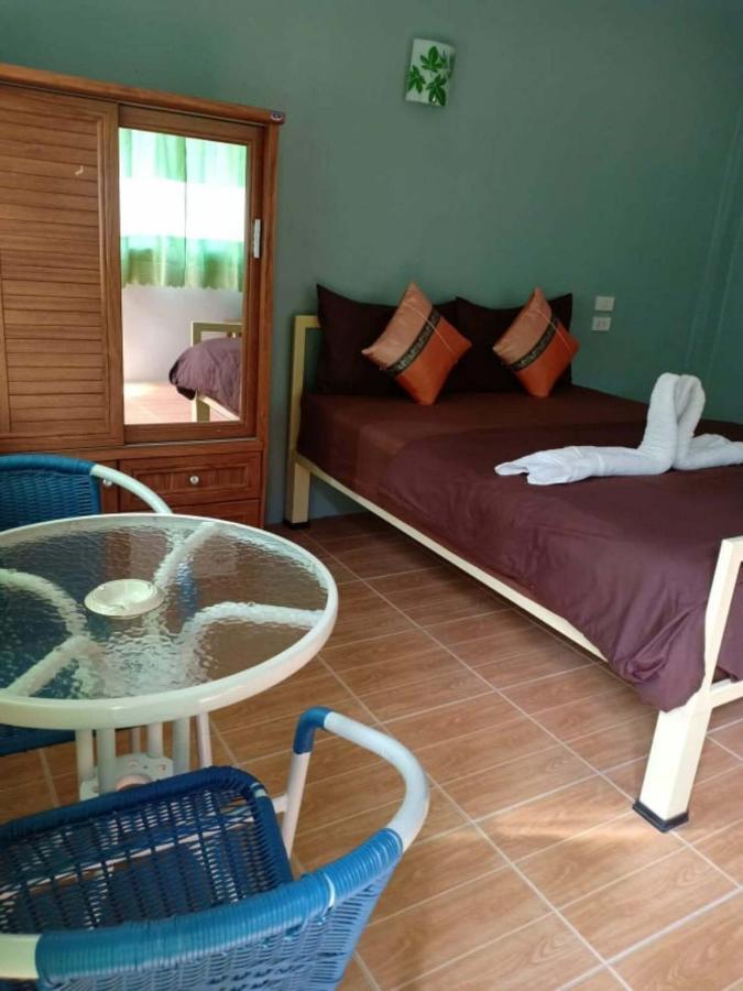 Chandra Hostel Tau-sziget Kültér fotó