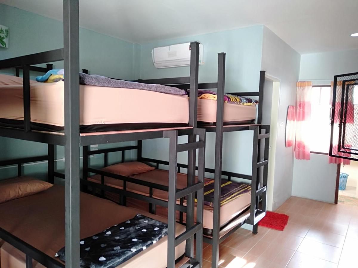 Chandra Hostel Tau-sziget Kültér fotó